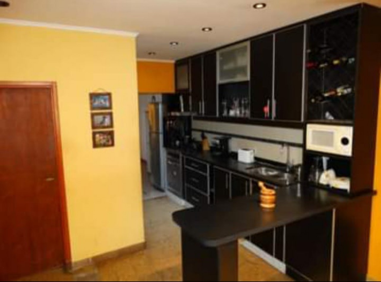 CASA EN VENTA DE 3 AMBIENTES EN JOSE C PAZ