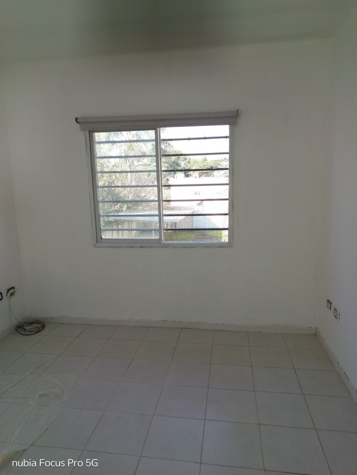DEPARTAMENTO DE 2 AMBIENTES CON COCHERA EN MUÑIZ