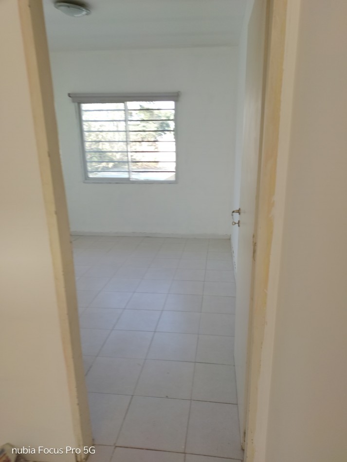 DEPARTAMENTO DE 2 AMBIENTES CON COCHERA EN MUÑIZ