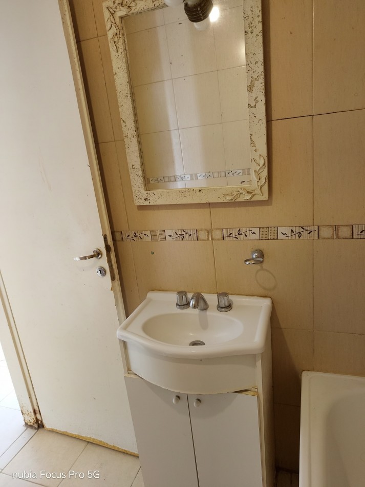 DEPARTAMENTO DE 2 AMBIENTES CON COCHERA EN MUÑIZ