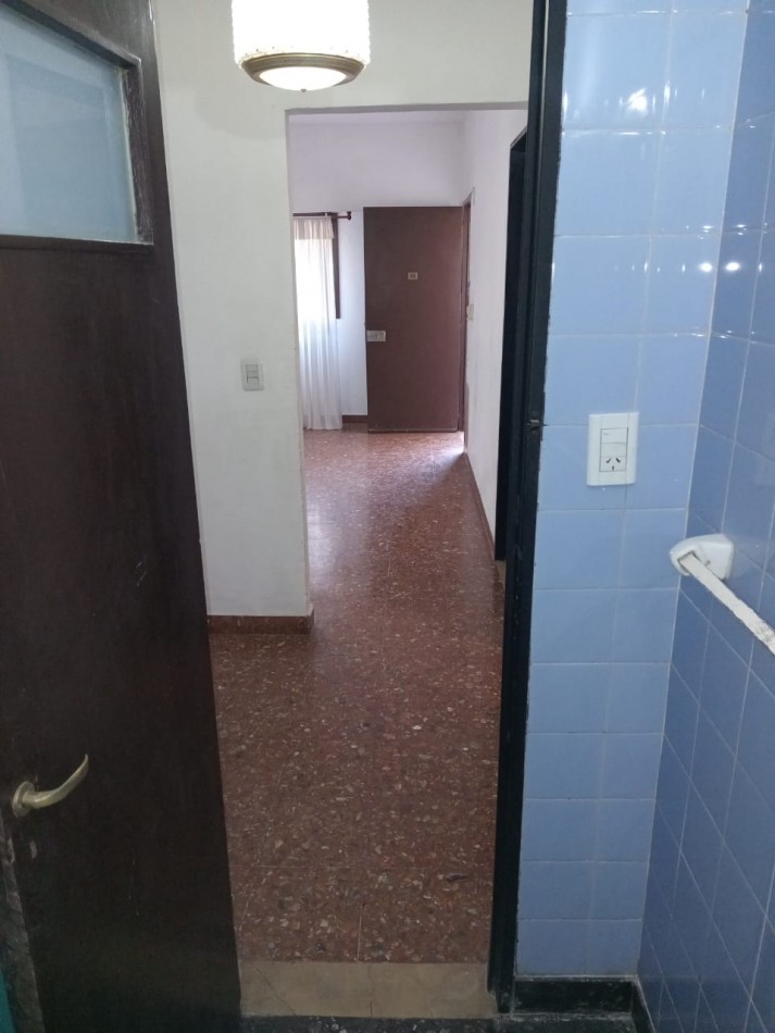 CASA EN ALQUILER EN ADOLFO SOURDEAUX