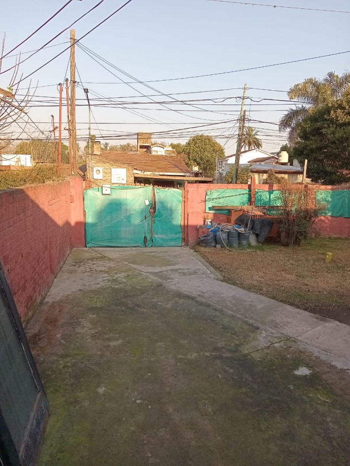 CASA DE 3 AMBIENTES EN EL TALAR