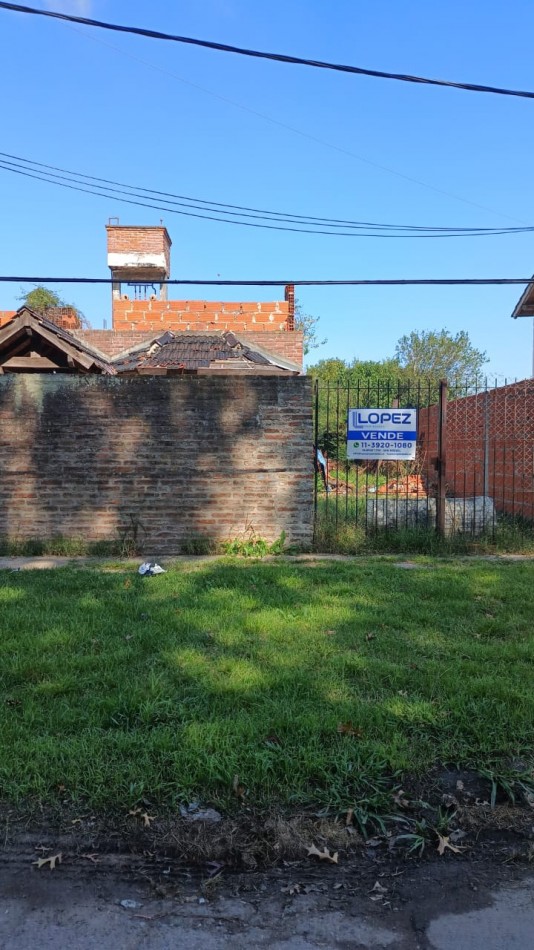 CASA A TERMINAR EN SAN  MIGUEL EN AMPLIO LOTE