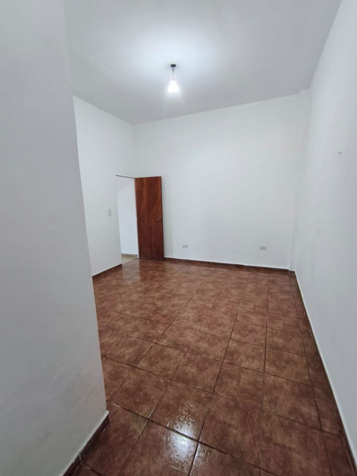 DEPARTAMENTO DE 4 AMBIENTES EN ALQUILER EN SAN MIGUEL -  CRUCE CASTELAR