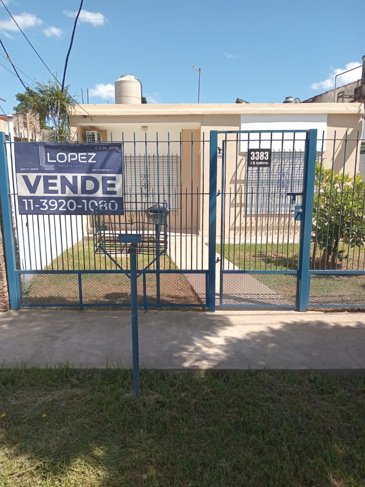 CASA EN VENTA EN VILLA DE MAYO. APTA CREDITO