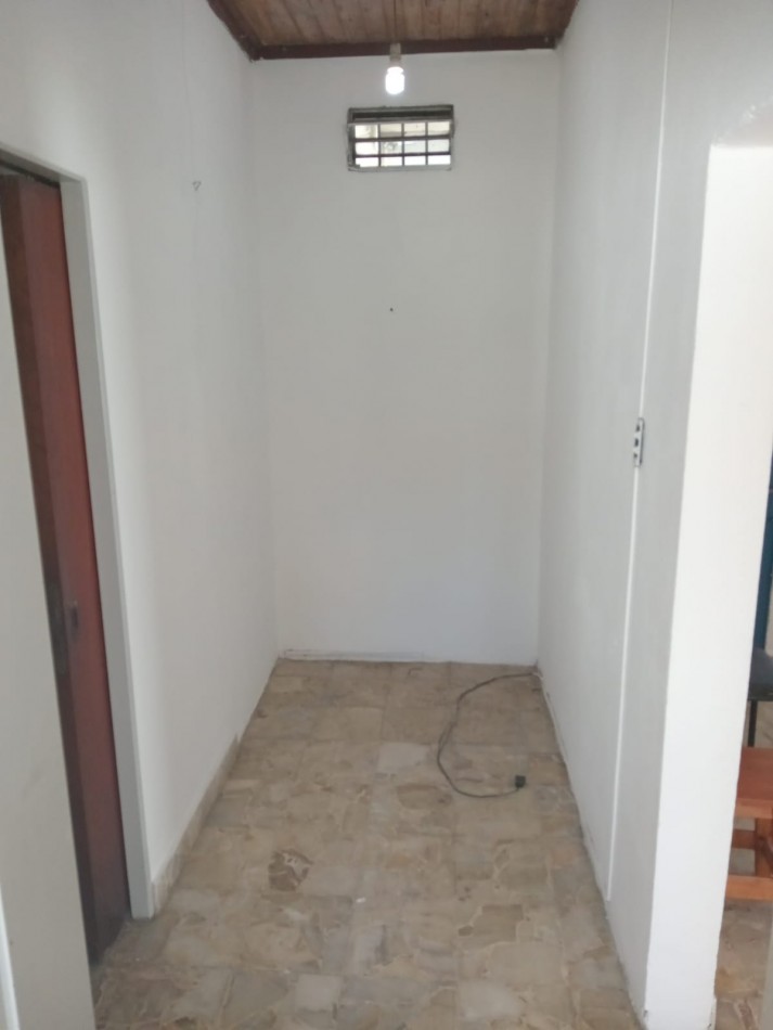 CASA EN VENTA EN VILLA DE MAYO. APTA CREDITO