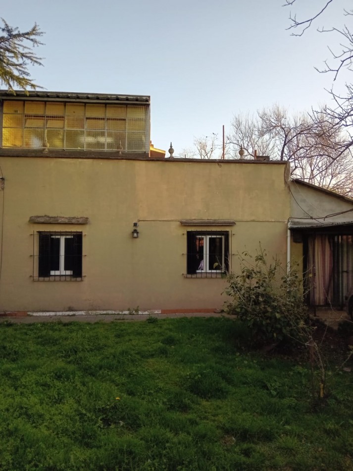 CASA CON PILETA EN VENTA EN SAN MIGUEL