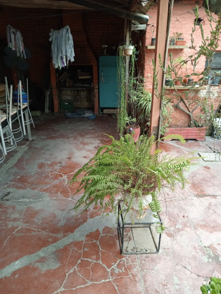CASA CON PILETA EN VENTA EN SAN MIGUEL