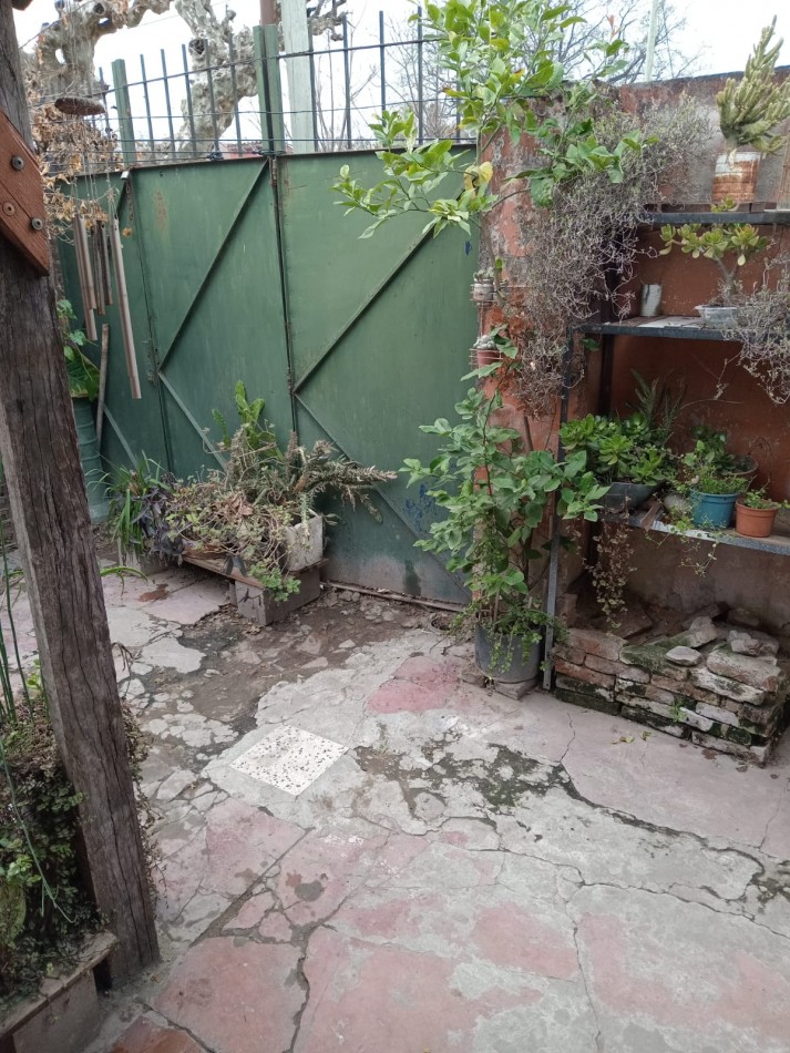 CASA CON PILETA EN VENTA EN SAN MIGUEL