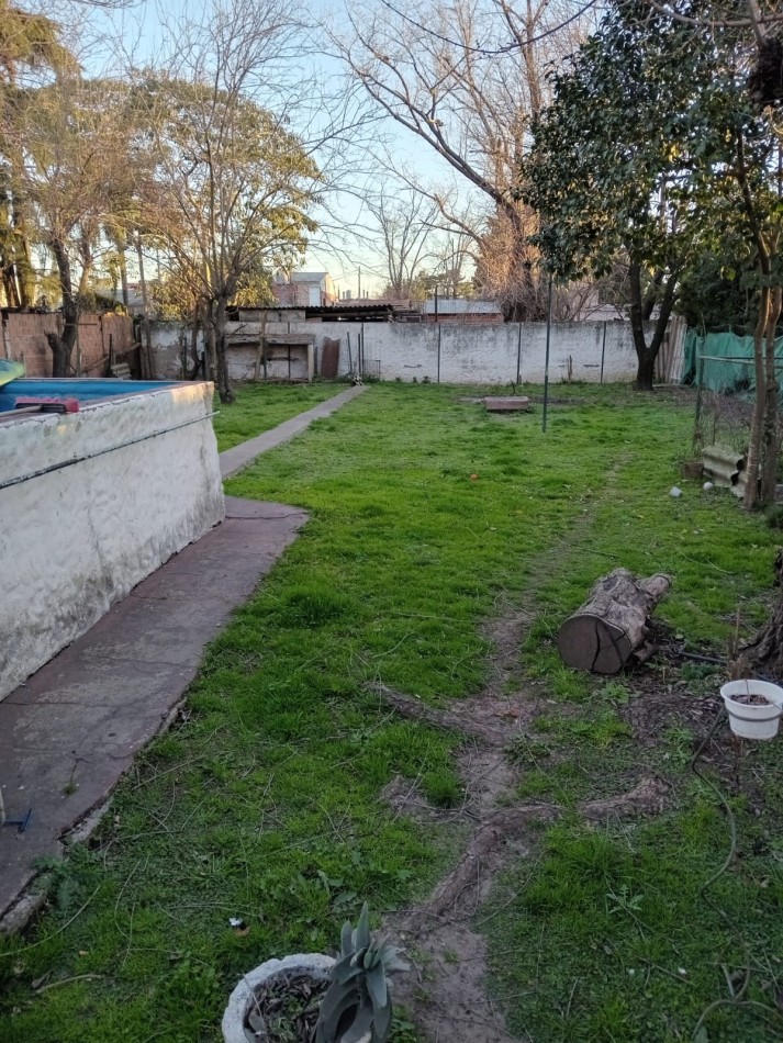 CASA CON PILETA EN VENTA EN SAN MIGUEL