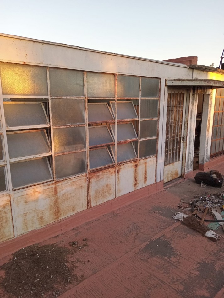 CASA CON PILETA EN VENTA EN SAN MIGUEL