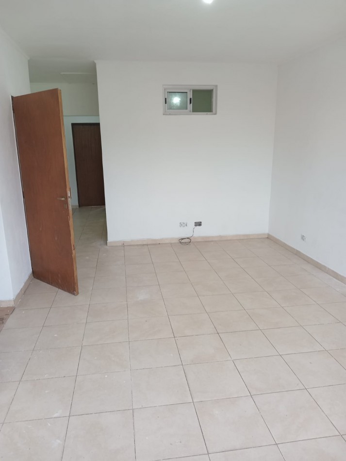 DEPARTAMENTO DE 3 AMBIENTES EN ALQUILER EN JOSE C PAZ