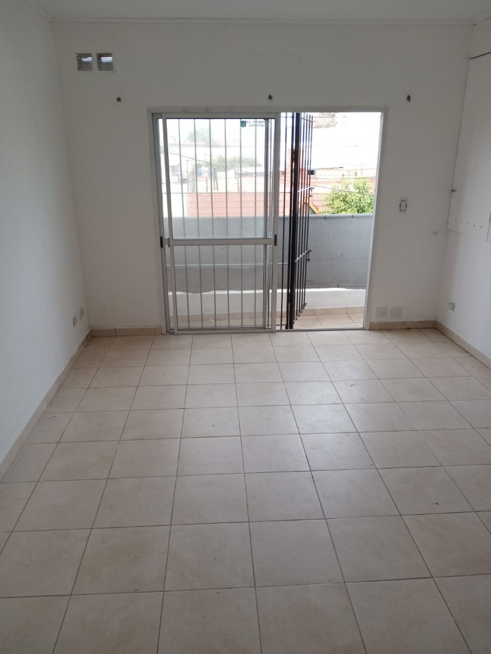DEPARTAMENTO DE 3 AMBIENTES EN ALQUILER EN JOSE C PAZ