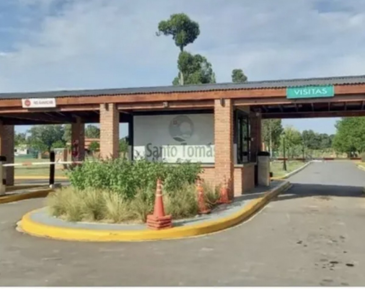 LOTE EN BARRIO SANTO TOMAS