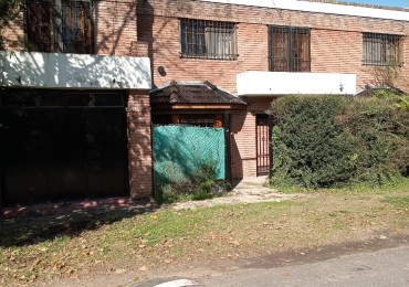 CASA EN BELLA VISTA DE 4 AMBIENTES CON PILETA