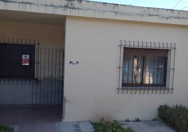 CASA EN ALQUILER EN ADOLFO SOURDEAUX