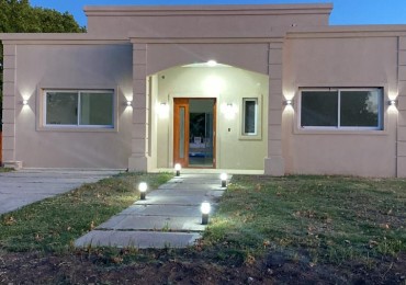 CASA EN VENTA EN BARRIO CERRADO EN SAN MIGUEL